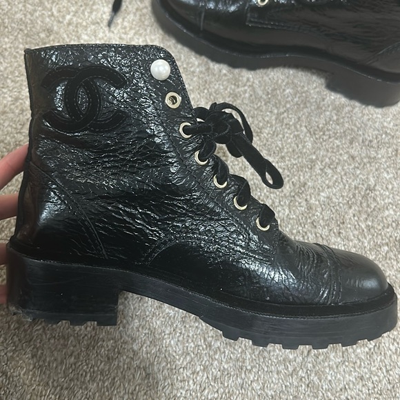 Chanel combat boot - Picture 1 of 3